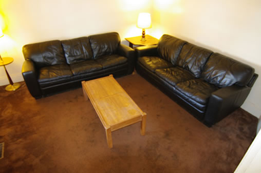 456-A Lowes - Living Room